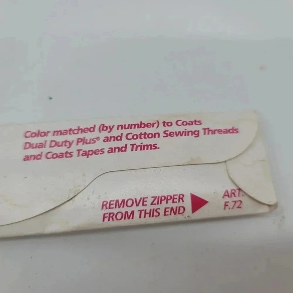 Vintage Coats And Clark All Purpose Polyester Zipper 12" Light Pink Polyester - Picture 9 of 11